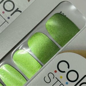 New Color Street “Viper-Active” Green-to-Copper Duochrome Nail Strips